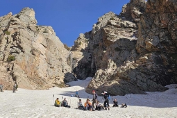 Хайкинг в Чимганских горах. Туры в Узбекистан