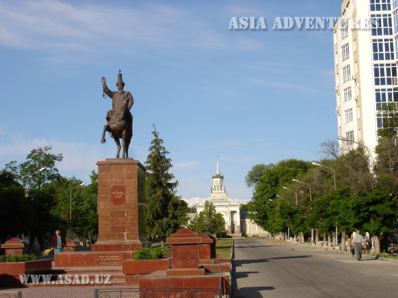 Monument in Bishkek
