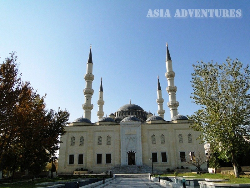 Mosque Ertogul Gazi, Ashgabat, Turkmenistan