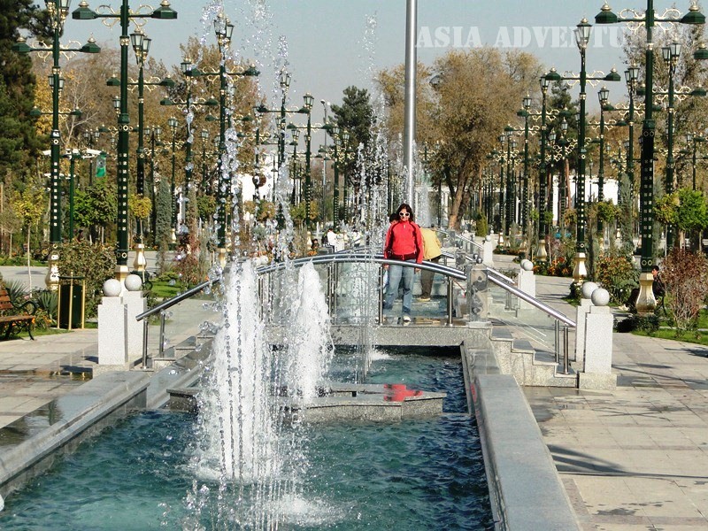 Аллея вдохновенья, Ашгабад, Туркменистан