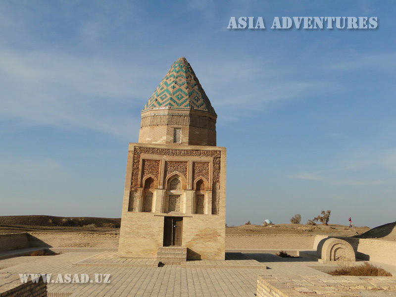 Mausoleum of Il Arelana, Old Urgench, Turkmenistan