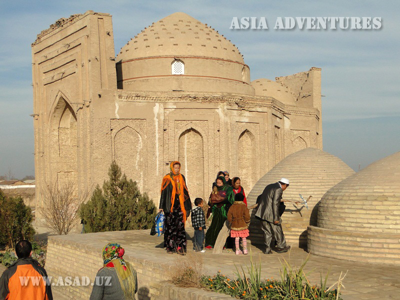 Pilgrims at the mausoleum of Sultan Ali, Old Urgench, Turkmenistan