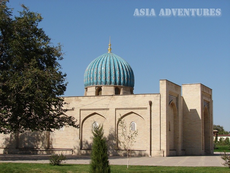 Khast-Imam, a cultic architectural ensemble