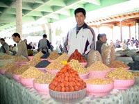 Sellers of dried fruits, Siab bazaar, Samarkand, Uzbekistan