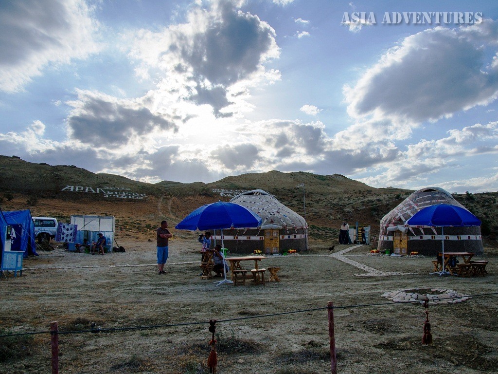 Yurt camp Aral
