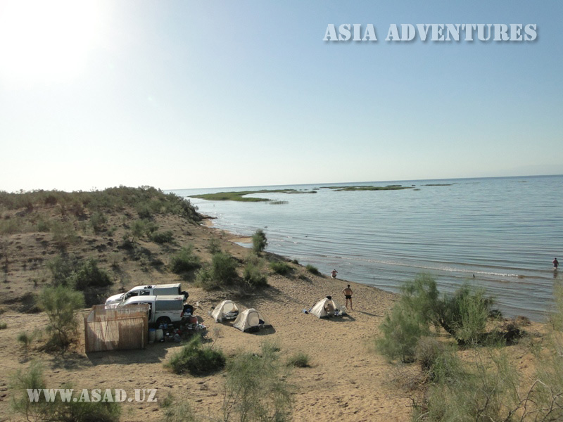On Jeeps to Aral Sea through Kyzyl-kums