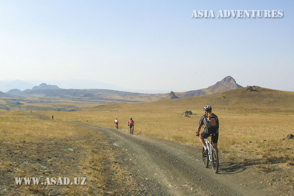 Uzbekistan Great Silk Road cycle tour