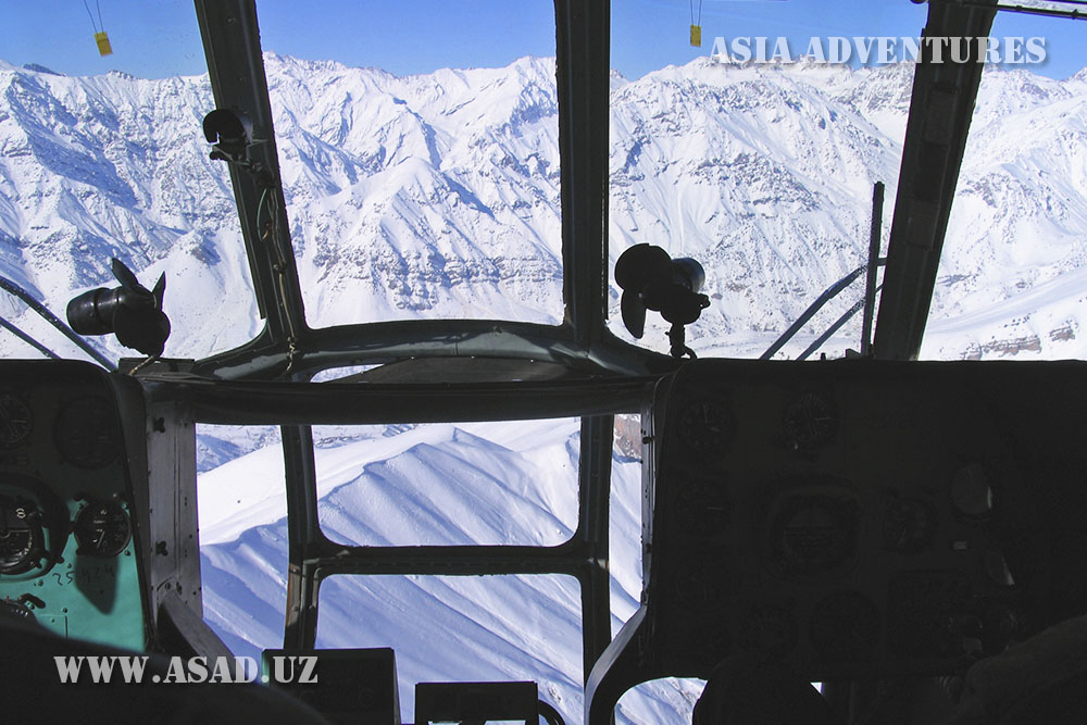  On the helicopter to heavenly mountains