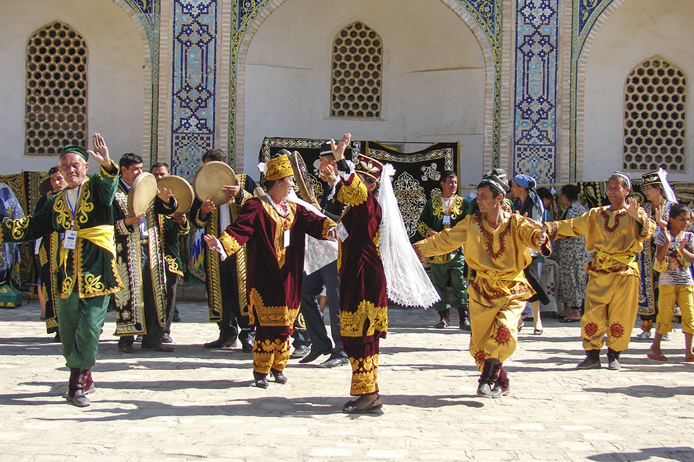 Фестивали Узбекистана. Шелк и специи (Ипак ва Зираворлар)