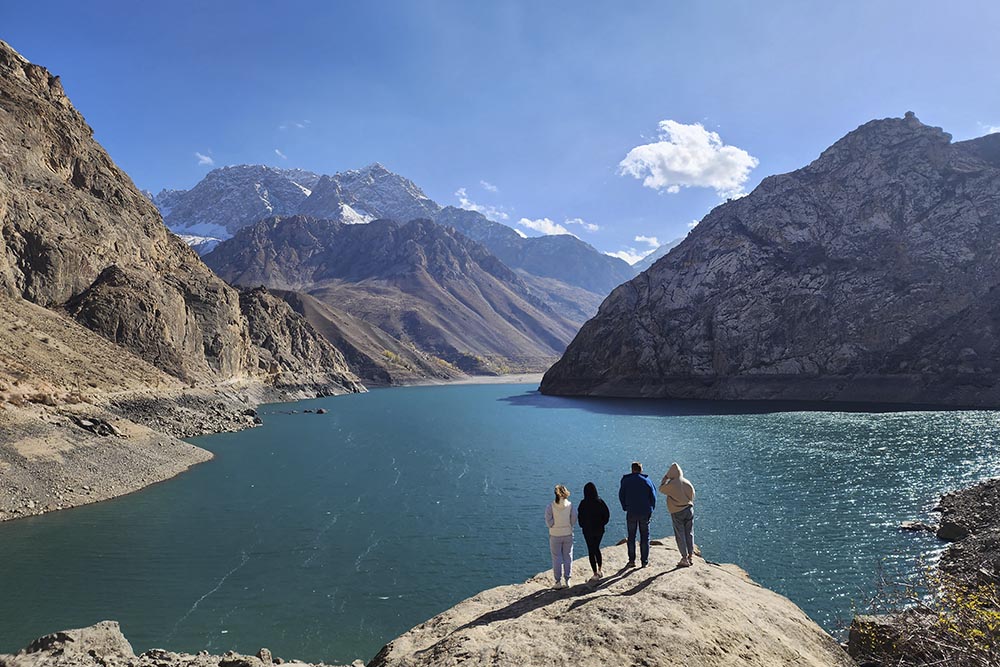 Экскурсия на Маргузорские озера в Таджикистан