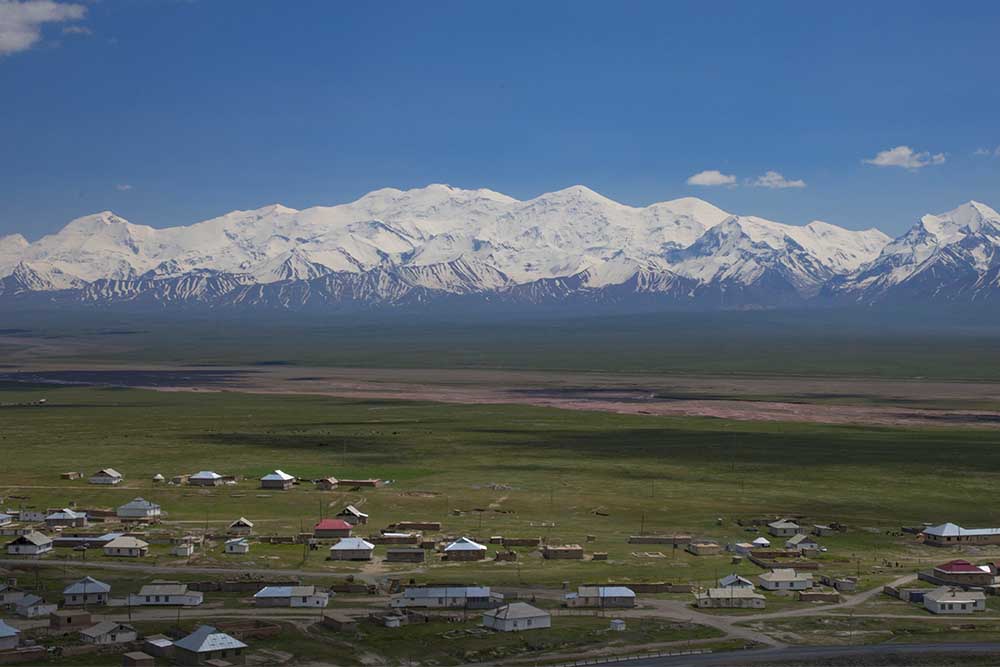 From Osh to the “Roof of the World”