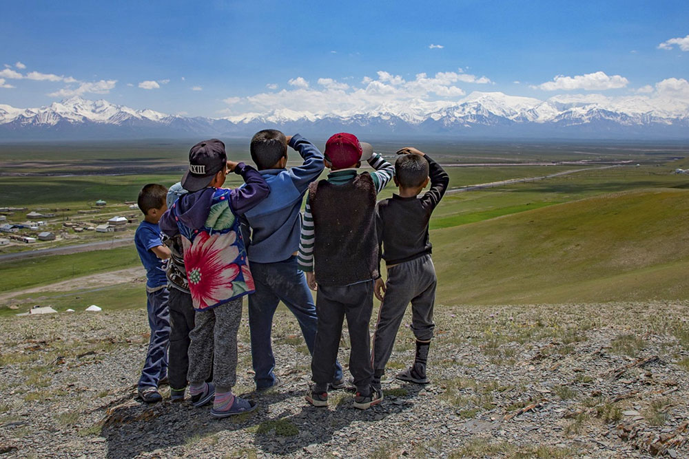 Kyrgyzstan Tour & Travels. To the Foot of Lenin Peak. Trekking in Kyrgyzstan. Asia Adventures